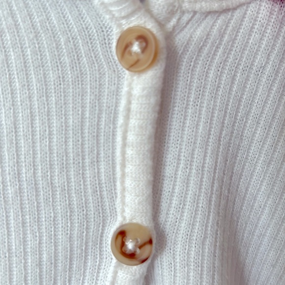 Harlow White Long Sleeve Button Up - Picture 4 of 4